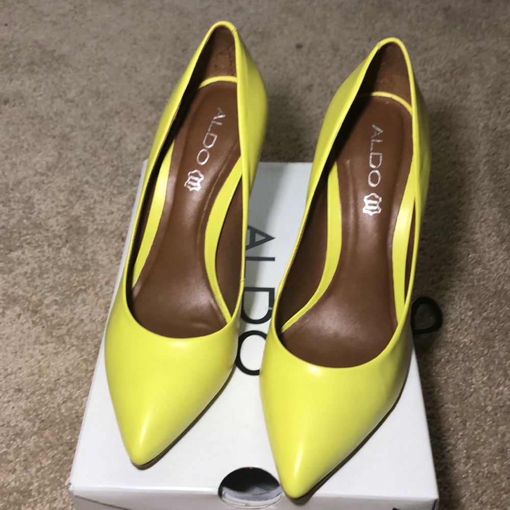 Aldo Bright Yellow Pointed Heels